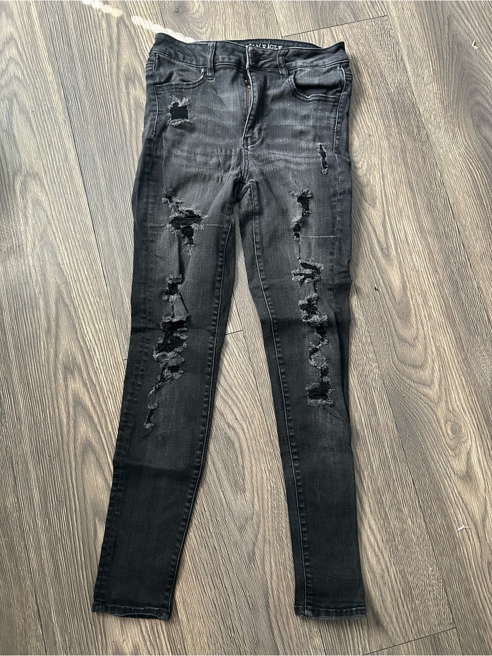 American Eagle Outfitters Black Distressed Skinny Jeans